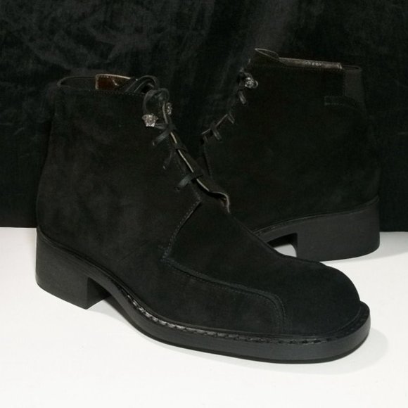 Versace | Shoes | Gianni Versace 535 Black Italian Suede  display picture 2